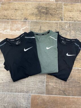 Nike Running Dri-FIT Athletic T-Shirt Tees Black Green Bundle of 3 Mens S